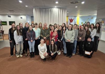 Študentky Strednej odbornej školy pedagogickej sv. Márie Goretti