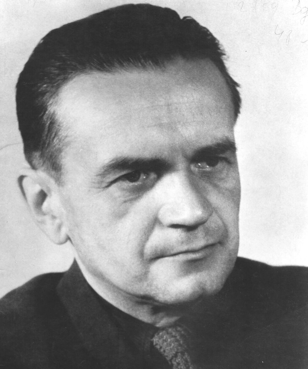 Jilemnický, Peter